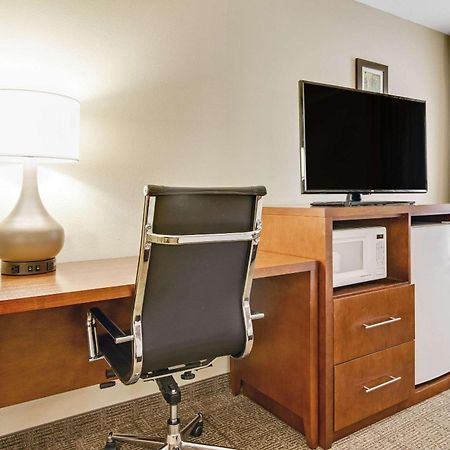 הנדרסון Comfort Inn מראה חיצוני תמונה