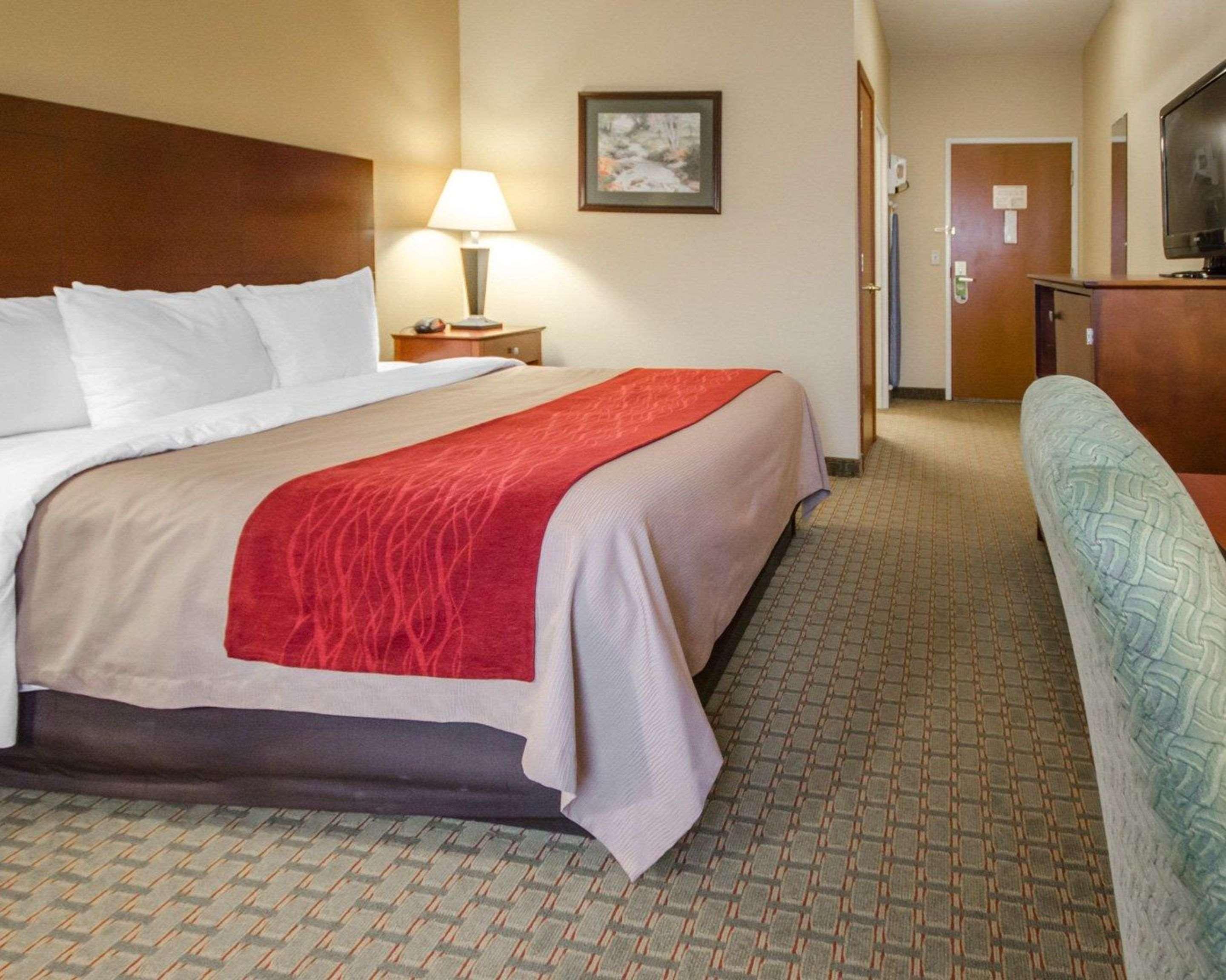 הנדרסון Comfort Inn מראה חיצוני תמונה