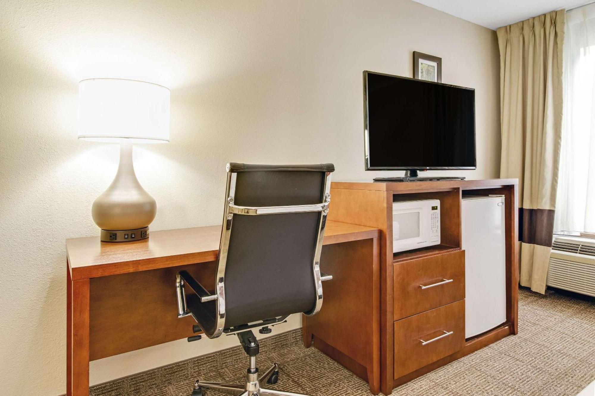 הנדרסון Comfort Inn מראה חיצוני תמונה