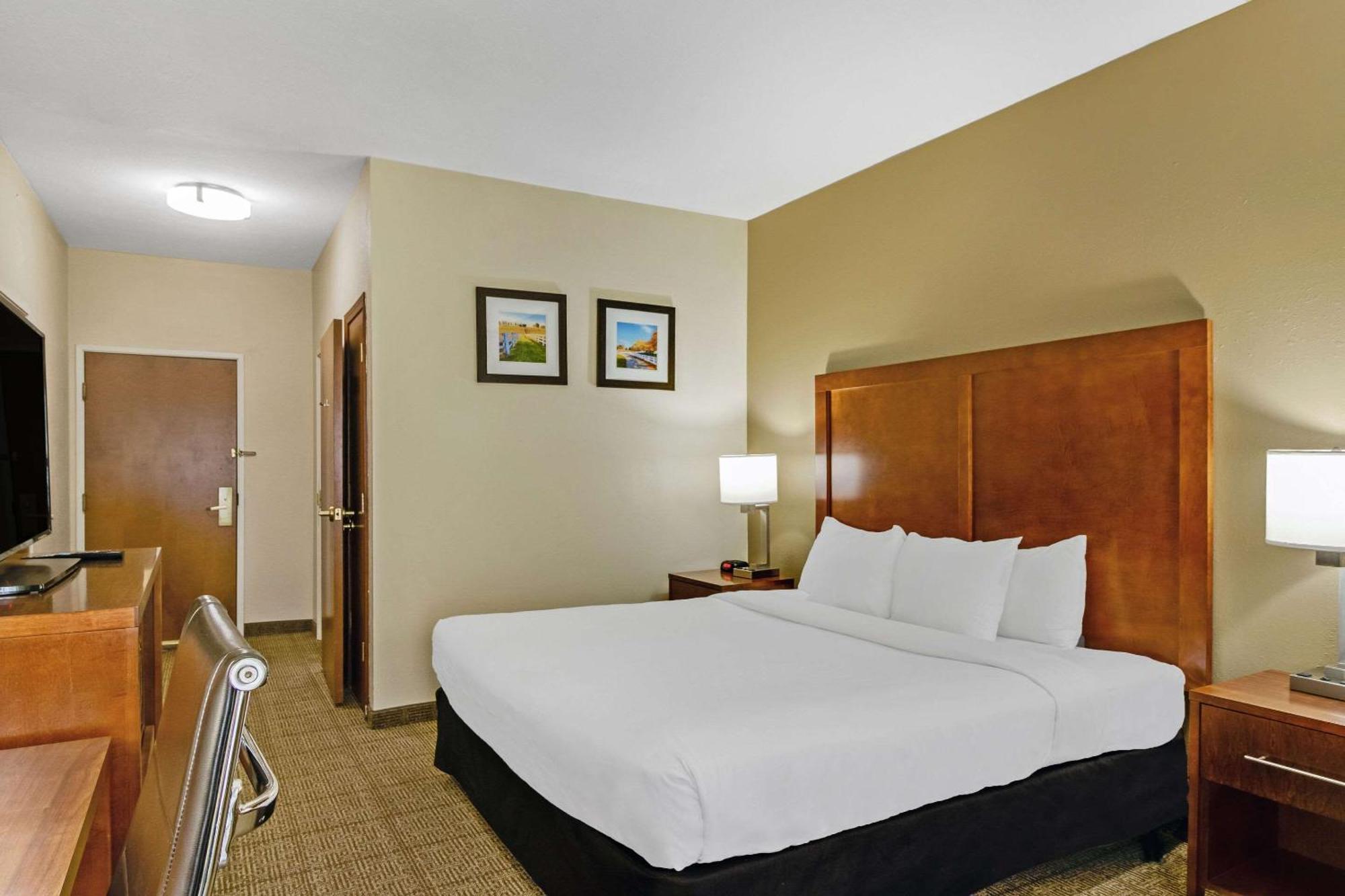 הנדרסון Comfort Inn מראה חיצוני תמונה