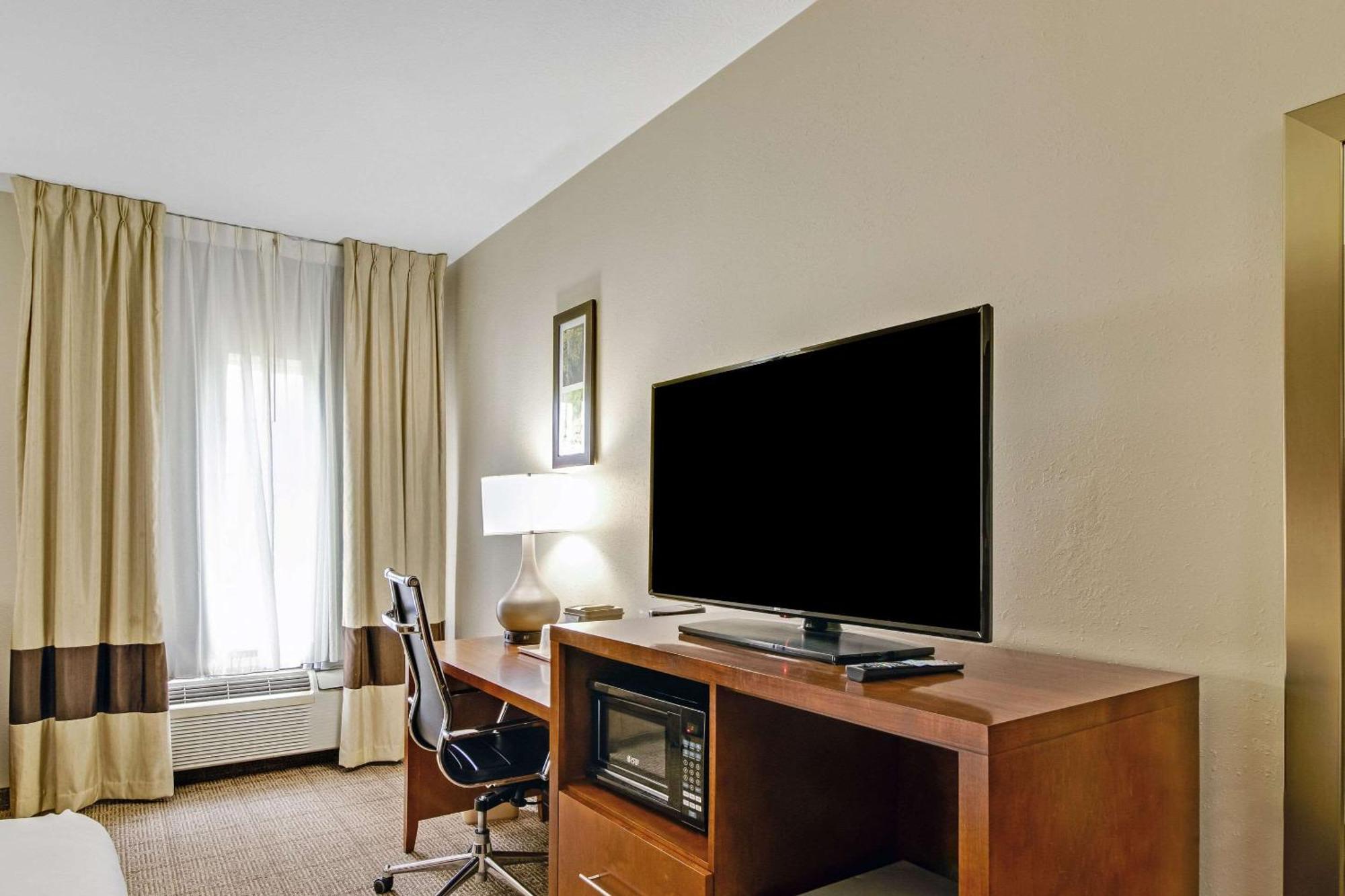 הנדרסון Comfort Inn מראה חיצוני תמונה