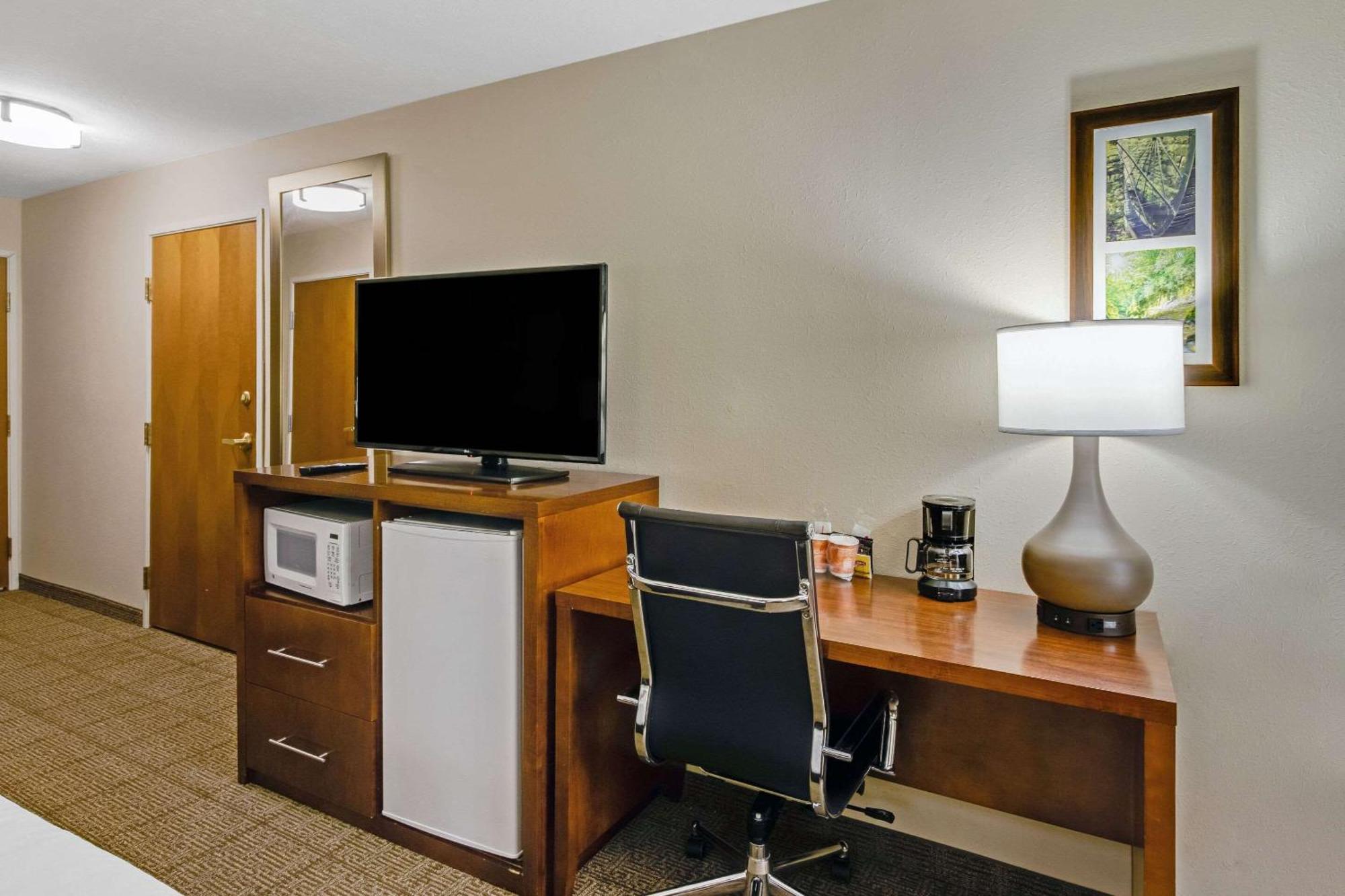 הנדרסון Comfort Inn מראה חיצוני תמונה
