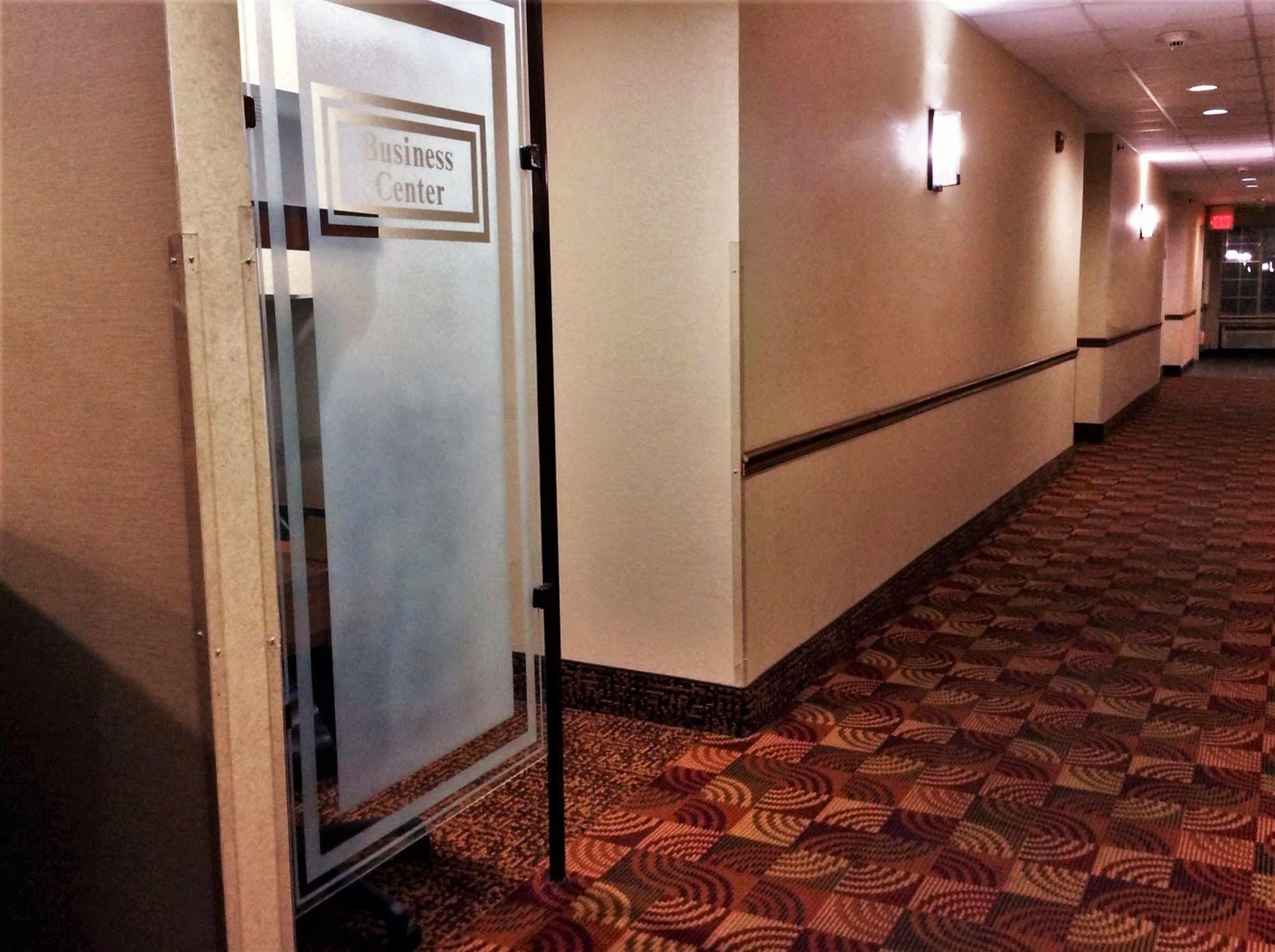 הנדרסון Comfort Inn מראה חיצוני תמונה